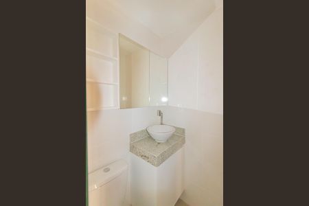 Apartamento para alugar com 39m², 2 quartos e 1 vaga Apartamento para alugar com 39m², 2 quartos e 1 vagaBanheiro