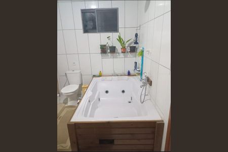 Banheiro de casa para alugar com 1 quarto, 48m² em Cachoeira do Bom Jesus, Florianópolis