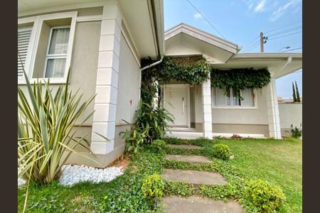 Casa à venda com 200m², 3 quartos e 4 vagas