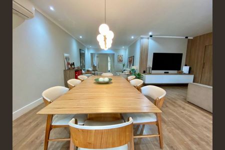 Casa à venda com 200m², 3 quartos e 4 vagas