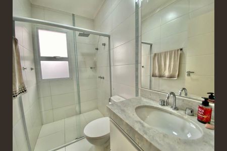 Casa à venda com 200m², 3 quartos e 4 vagas