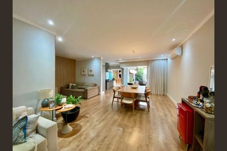 Casa à venda com 200m², 3 quartos e 4 vagas