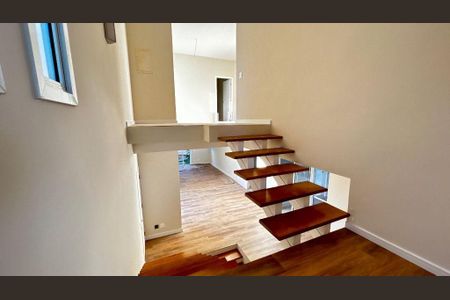 Casa à venda com 300m², 3 quartos e sem vaga