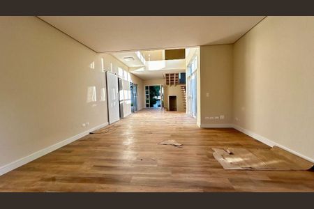 Casa à venda com 3 quartos, 300m² em Chácaras Silvânia, Valinhos