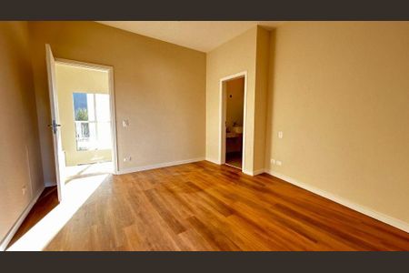Casa à venda com 300m², 3 quartos e sem vaga