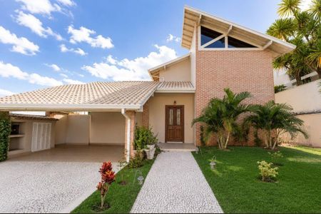 Casa à venda com 321m², 3 quartos e 4 vagas