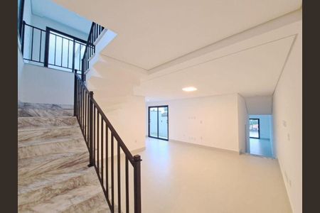 Casa à venda com 250m², 3 quartos e 4 vagas