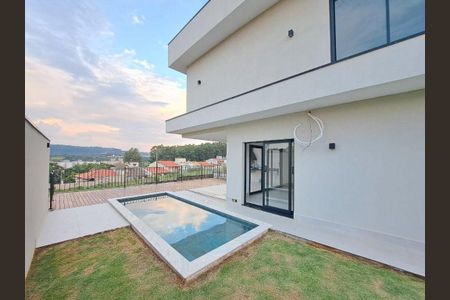 Casa à venda com 250m², 3 quartos e 4 vagas