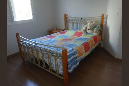 Casa à venda com 240m², 3 quartos e 2 vagas