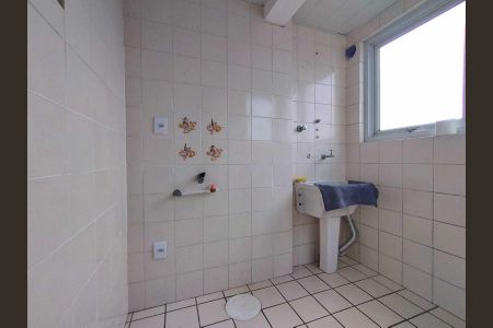Apartamento para alugar com 70m², 2 quartos e 1 vagaÁrea de serviço