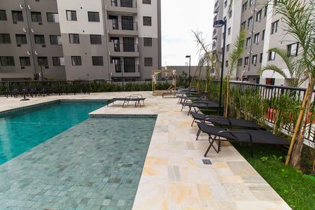 Apartamento para alugar com 59m², 2 quartos e 1 vagaÁrea comum - Piscina