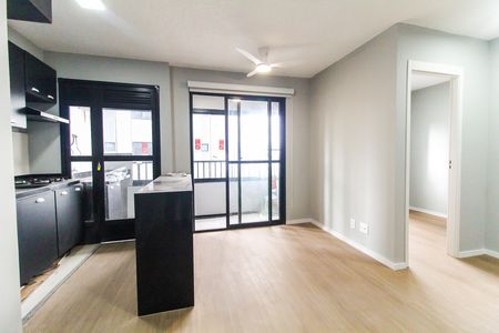 Sala de apartamento para alugar com 2 quartos, 59m² em Vila Campanela, São Paulo