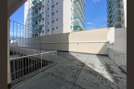 Apartamento para alugar com 60m², 2 quartos e sem vagaÁrea comum