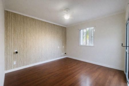 Casa à venda com 283m², 3 quartos e 4 vagas