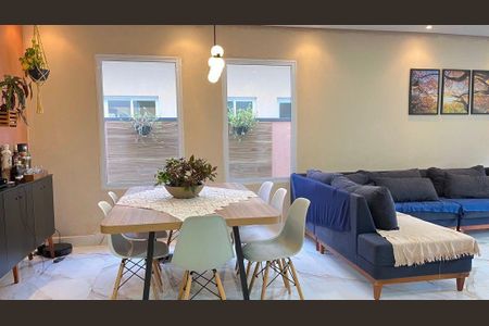 Casa à venda com 3 quartos, 180m² em Lenheiro, Valinhos