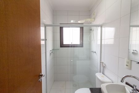 Casa para alugar com 135m², 3 quartos e 3 vagas Casa para alugar com 135m², 3 quartos e 3 vagasBanheiro Social