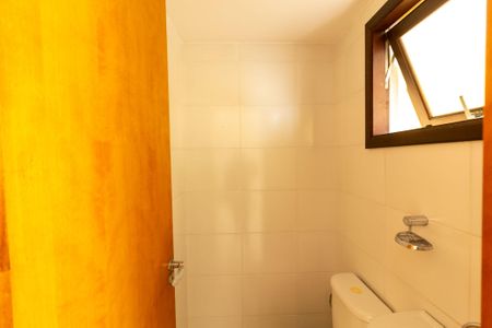 Casa para alugar com 135m², 3 quartos e 3 vagas Casa para alugar com 135m², 3 quartos e 3 vagasBanheiro de Serviço