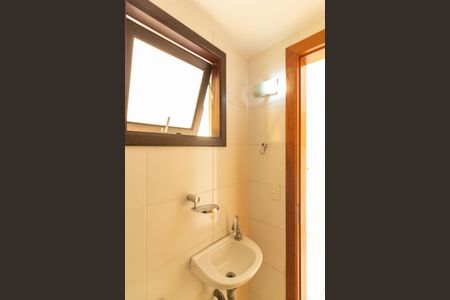Casa para alugar com 135m², 3 quartos e 3 vagas Casa para alugar com 135m², 3 quartos e 3 vagasBanheiro de Serviço