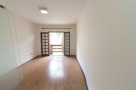 Casa para alugar com 135m², 3 quartos e 3 vagas Casa para alugar com 135m², 3 quartos e 3 vagasQuarto 1 - Suíte