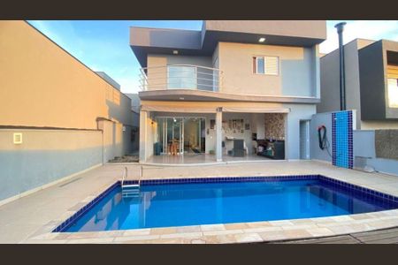 Casa à venda com 274m², 3 quartos e 4 vagas