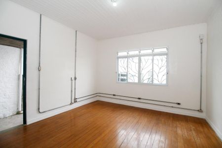 Casa para alugar com 60m², 1 quarto e sem vaga Casa para alugar com 60m², 1 quarto e sem vagaSala e Quarto