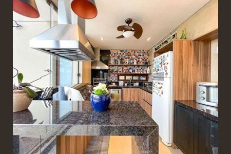 Casa à venda com 3 quartos, 335m² em Jardim Nova Suica, Valinhos