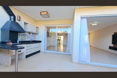 Casa à venda com 3 quartos, 183m² em Chácaras Silvânia, Valinhos