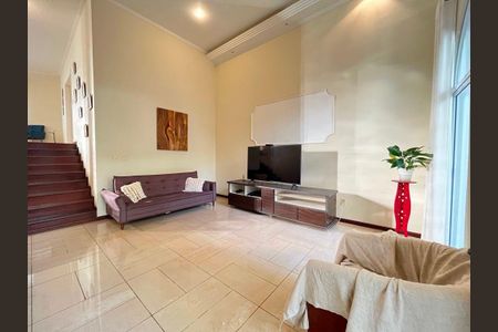 Casa à venda com 433m², 5 quartos e 4 vagas