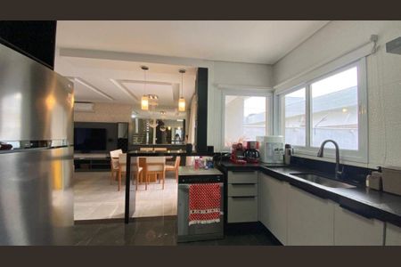 Casa à venda com 204m², 3 quartos e 6 vagas