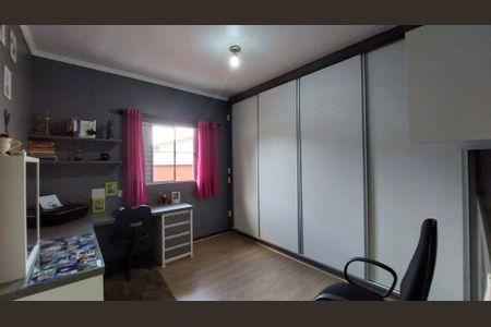 Casa à venda com 253m², 5 quartos e 5 vagas