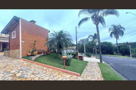 Casa à venda com 253m², 5 quartos e 5 vagas