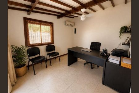 Casa à venda com 327m², 5 quartos e 4 vagas