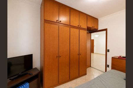 Casa à venda com 327m², 5 quartos e 4 vagas