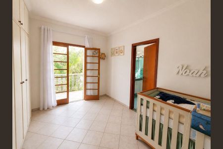Casa à venda com 327m², 5 quartos e 4 vagas