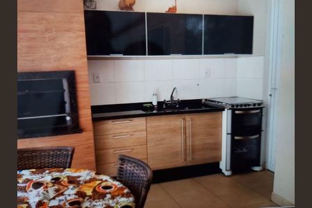 Casa à venda com 176m², 3 quartos e 6 vagas