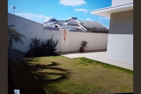 Casa à venda com 176m², 3 quartos e 6 vagas