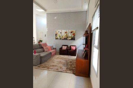 Casa à venda com 176m², 3 quartos e 6 vagas