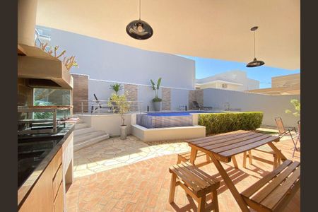 Casa à venda com 3 quartos, 226m² em Jardim Sao Marcos, Valinhos