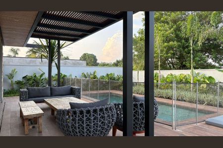 Casa à venda com 321m², 3 quartos e 4 vagas