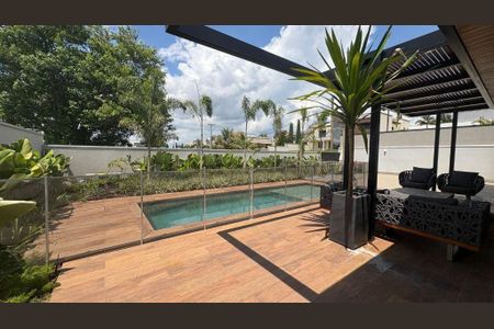 Casa à venda com 321m², 3 quartos e 4 vagas