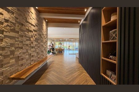 Casa à venda com 321m², 3 quartos e 4 vagas