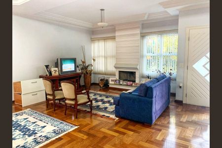 Casa à venda com 4 quartos, 291m² em Santa Cruz, Valinhos