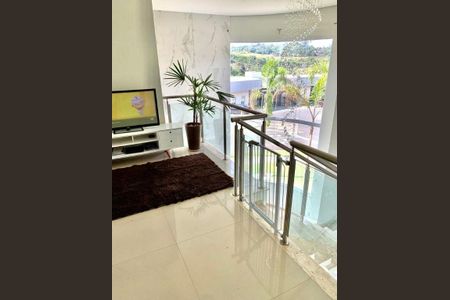 Casa à venda com 228m², 3 quartos e 4 vagas