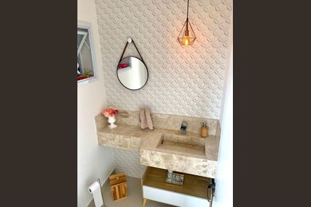 Casa à venda com 228m², 3 quartos e 4 vagas