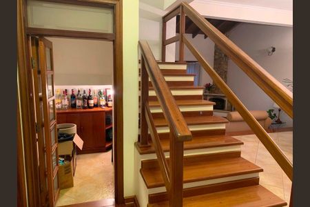 Casa à venda com 250m², 3 quartos e 4 vagas