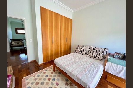 Casa à venda com 400m², 4 quartos e 3 vagas