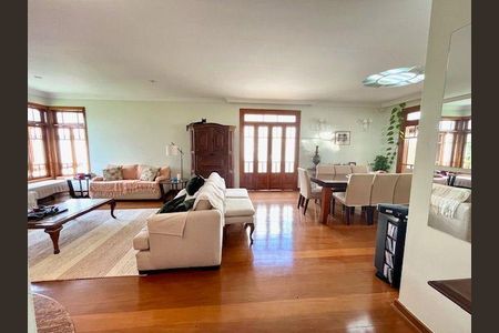 Casa à venda com 400m², 4 quartos e 3 vagas