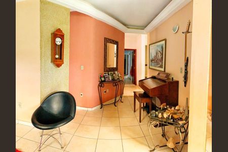 Casa à venda com 3 quartos, 450m² em Santa Cruz, Valinhos