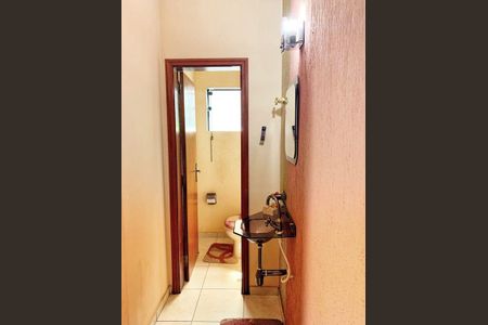 Casa à venda com 450m², 3 quartos e 6 vagas