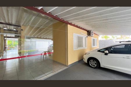 Casa à venda com 140m², 3 quartos e 4 vagas